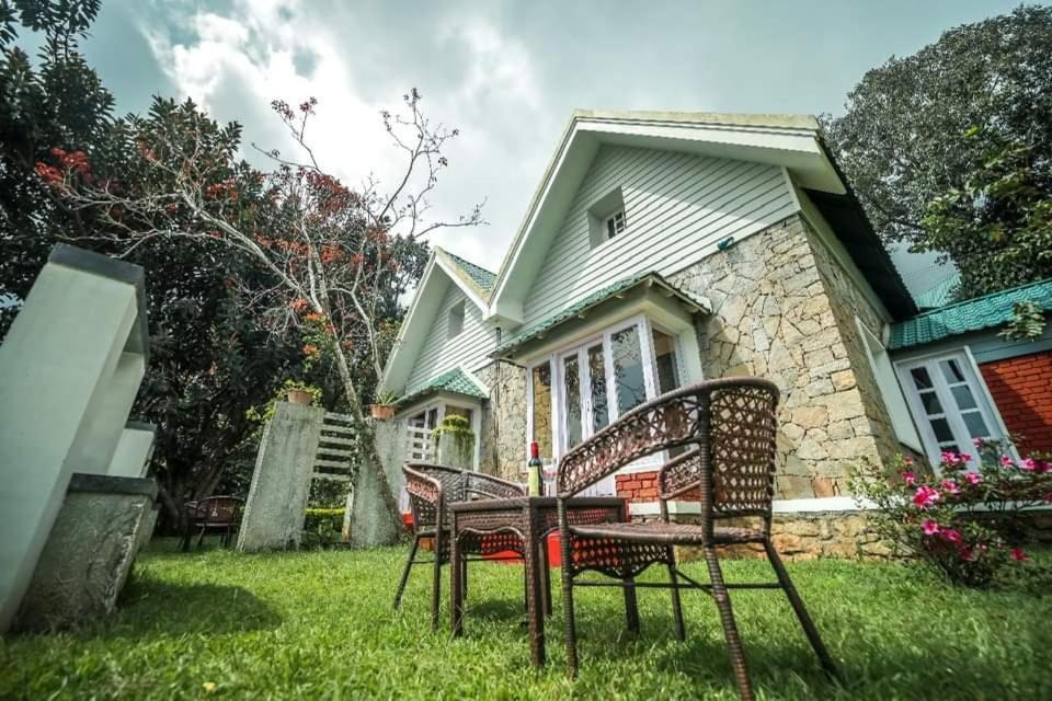 Ambady Estate Hotel Munnar Exterior photo