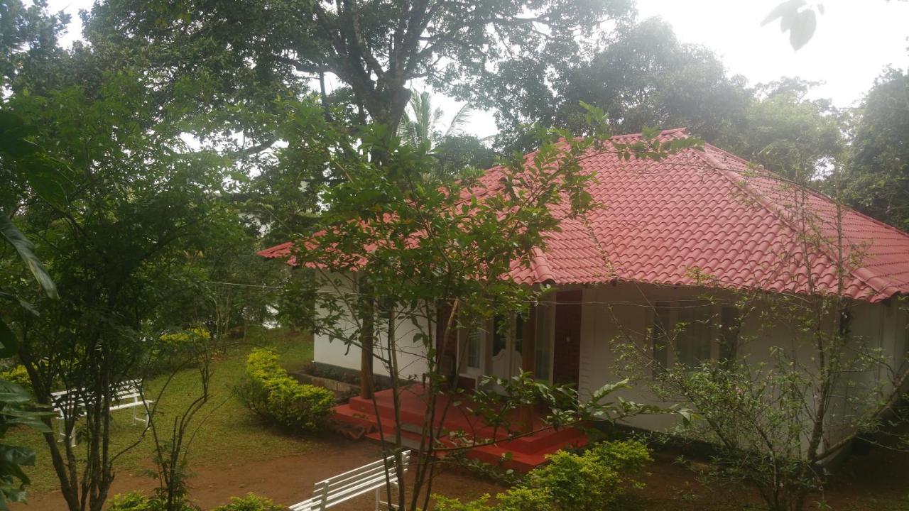 Ambady Estate Hotel Munnar Exterior photo